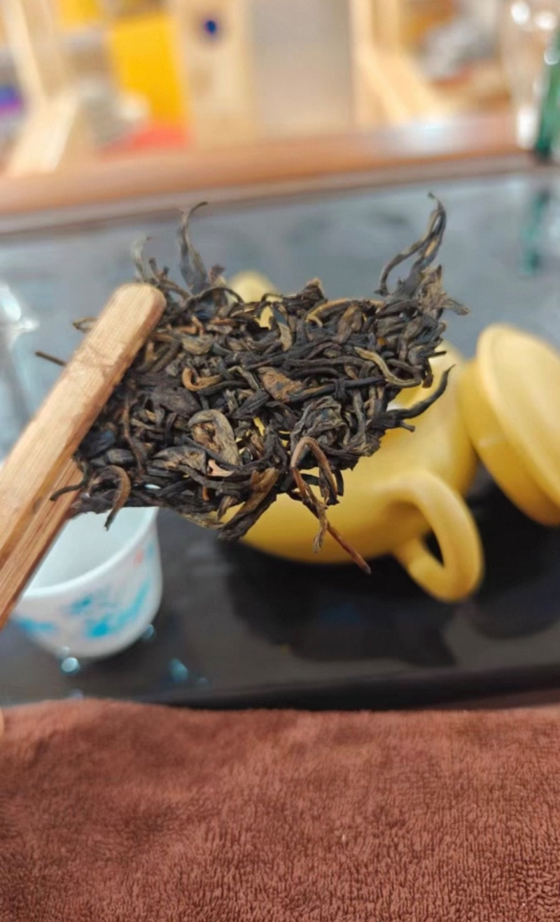 2009年六星孔雀，国字饼，茶王青饼，喜欢就直接问线下发。