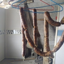 香薰腊肉猪脚，排骨，香肠