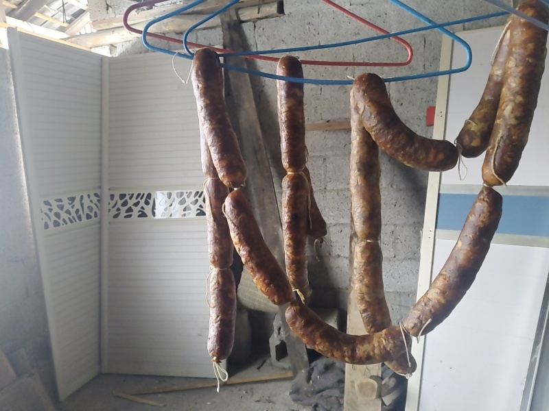 香薰腊肉猪脚，排骨，香肠
