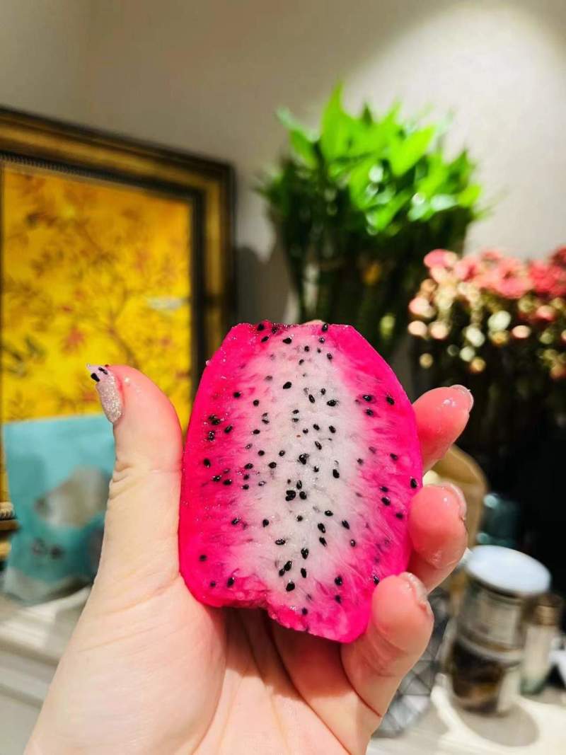 冰淇淋双色火龙果