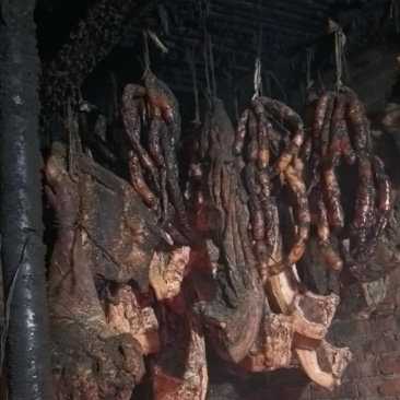 云南农村腊肉