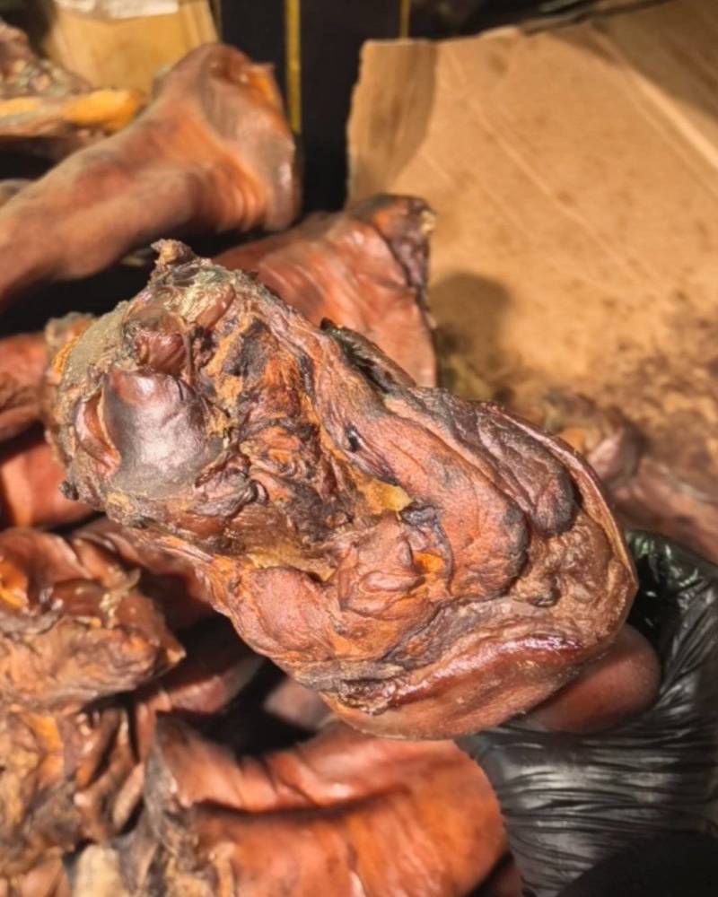 腊肉新鲜上市正品厂家直销柴火慢熏2个多月腊猪脚！