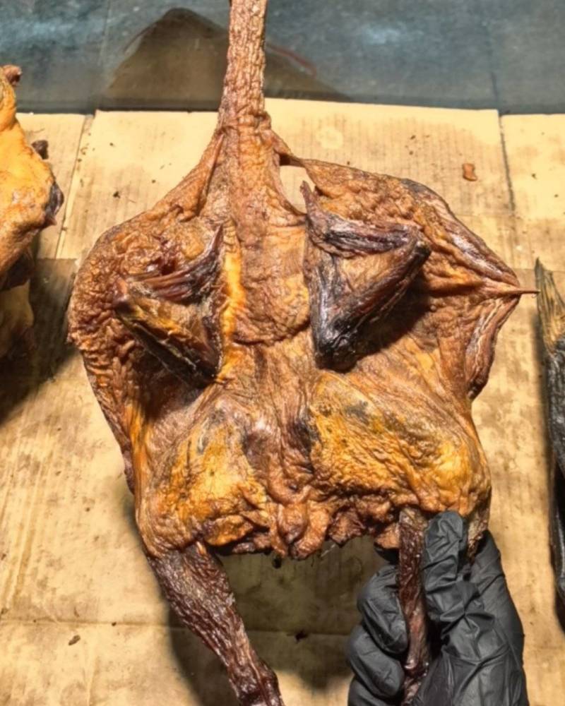 **优惠腊肉规格齐全长期供应正品保障柴火烟熏腊鸡