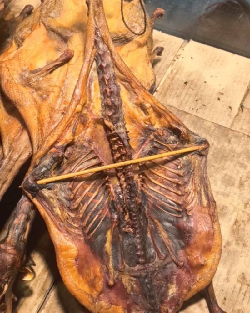 湘西柴火烟熏腊鸭