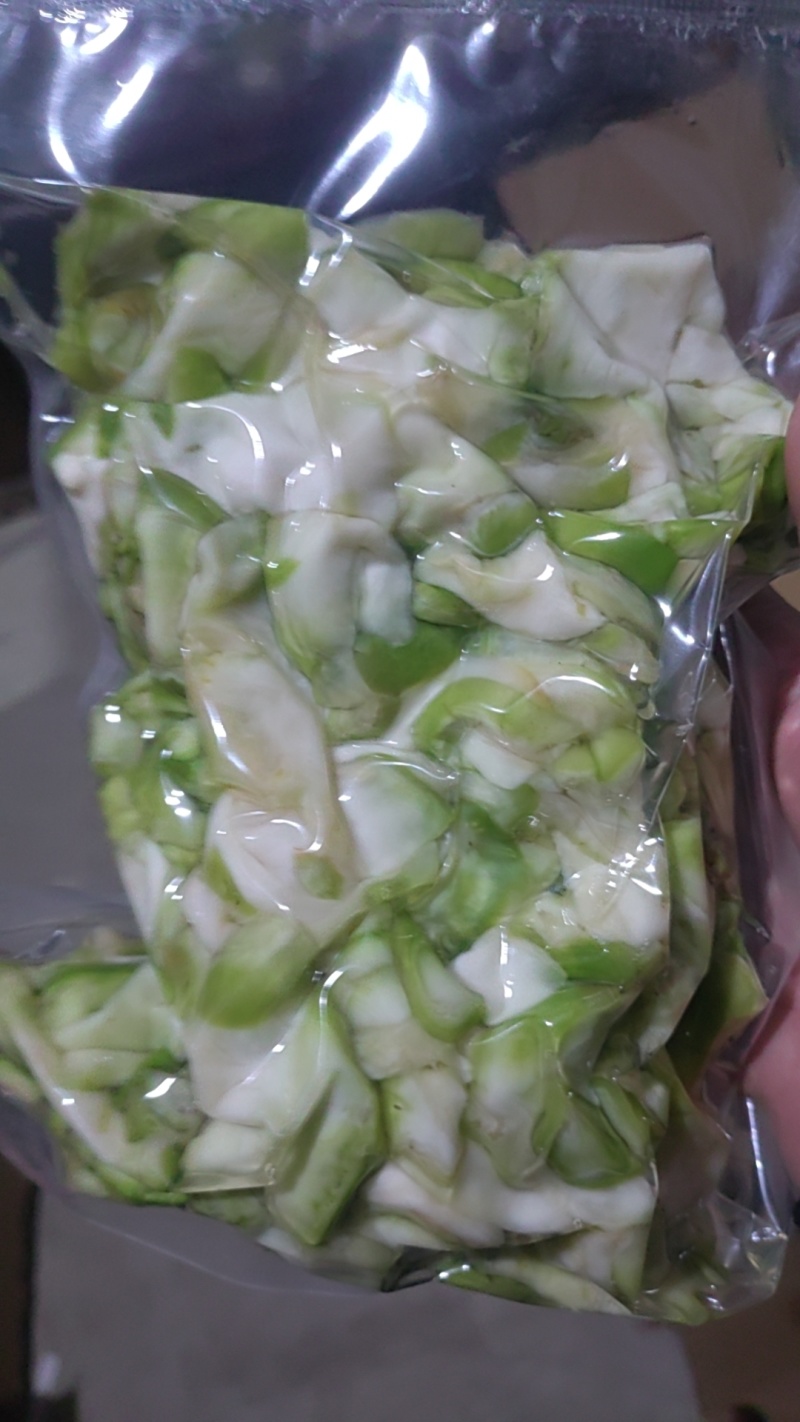 新鲜榨菜片