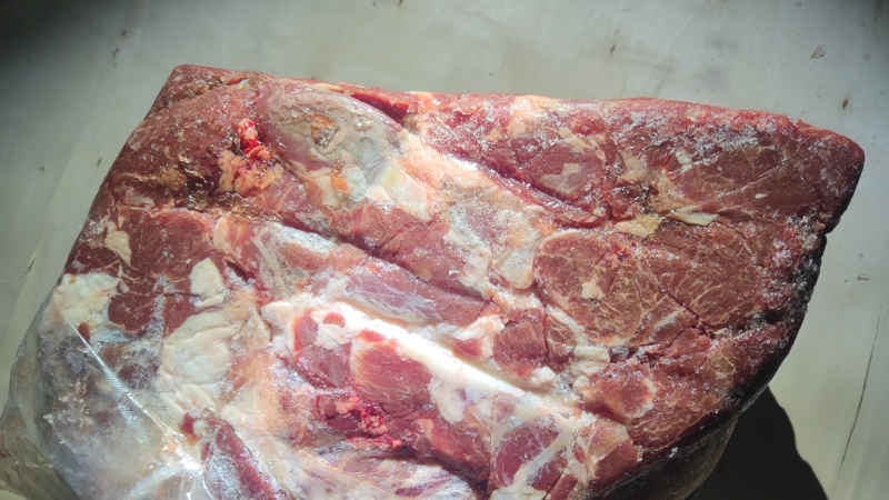 盐池正宗的跑山羊肉肉质细腻膻味基本没有又想吃的赶快下单