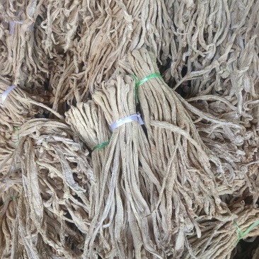 云南高山萝卜干脆甜爽口。做麻辣萝卜必备品。