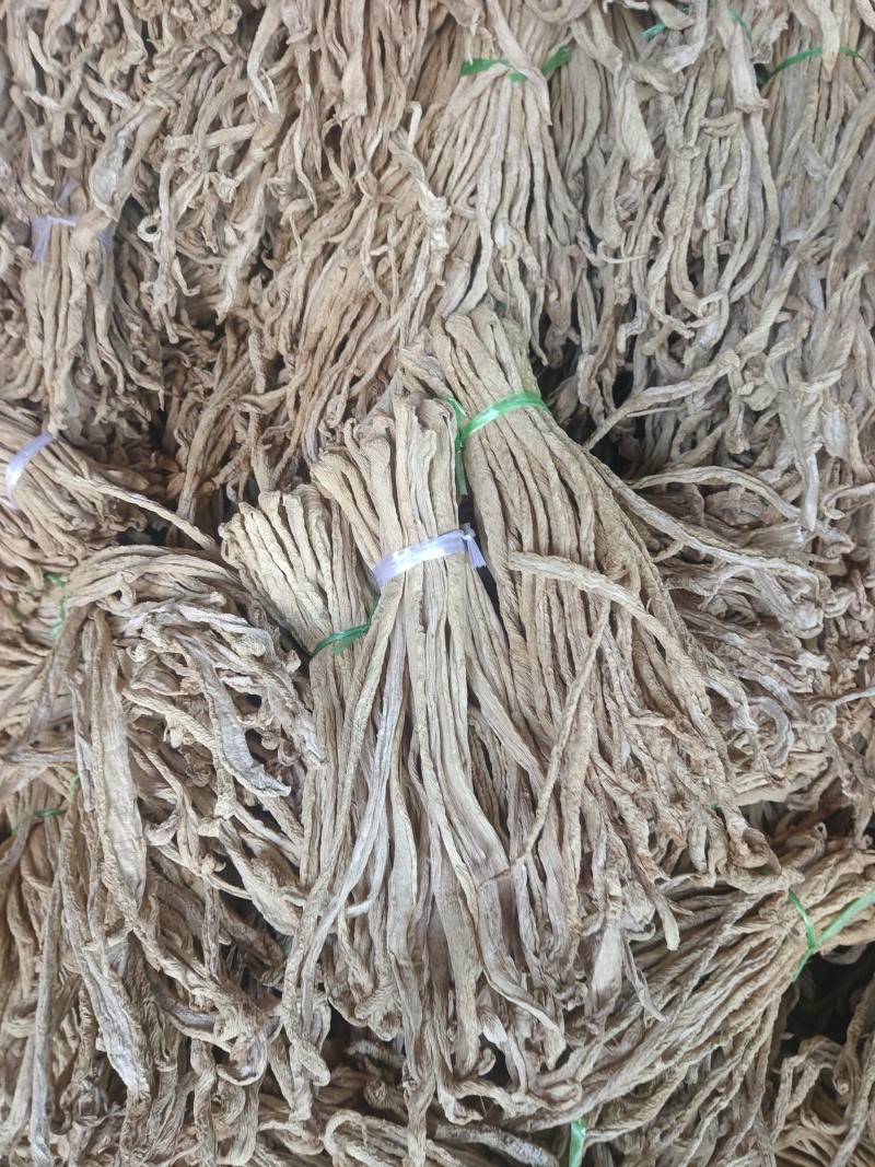 云南高山萝卜干脆甜爽口。做麻辣萝卜必备品。