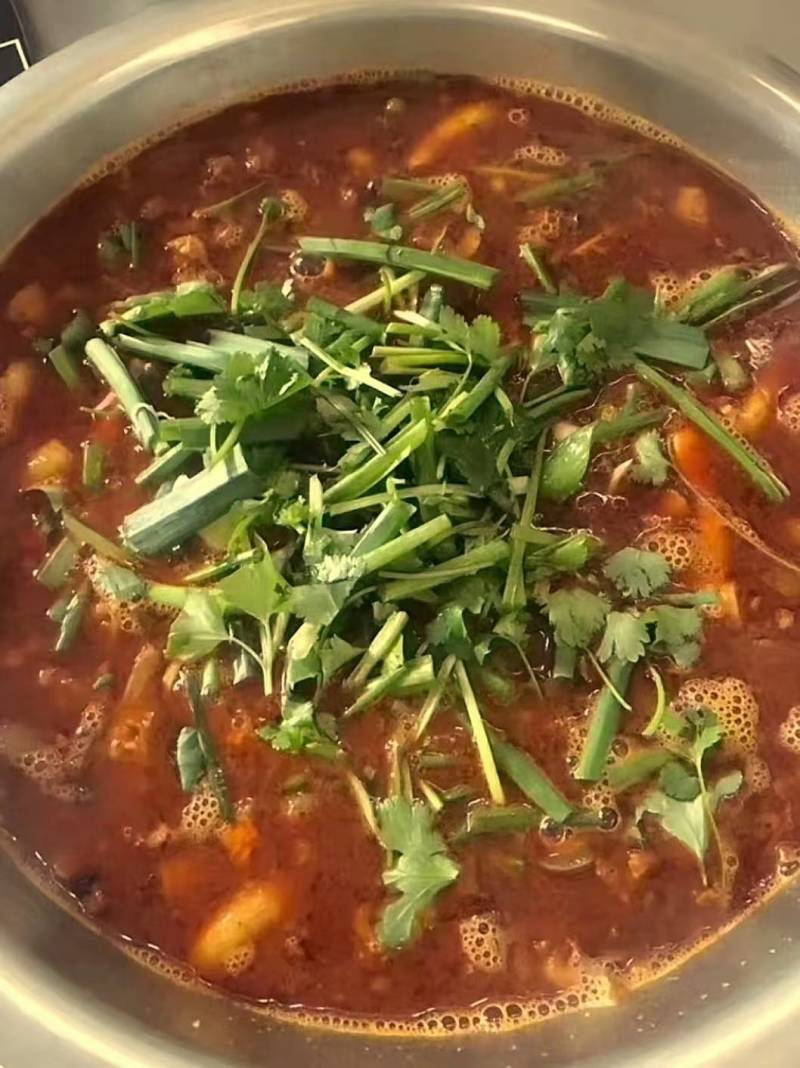 本地跑山羊羊肉火锅