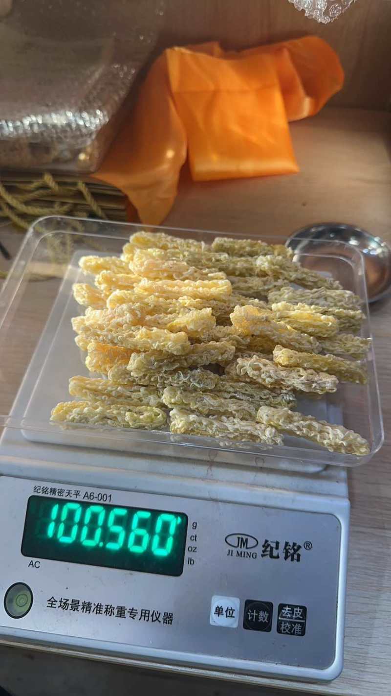 新宾林蛙油保真不做青蛙油等假货足干线油块油