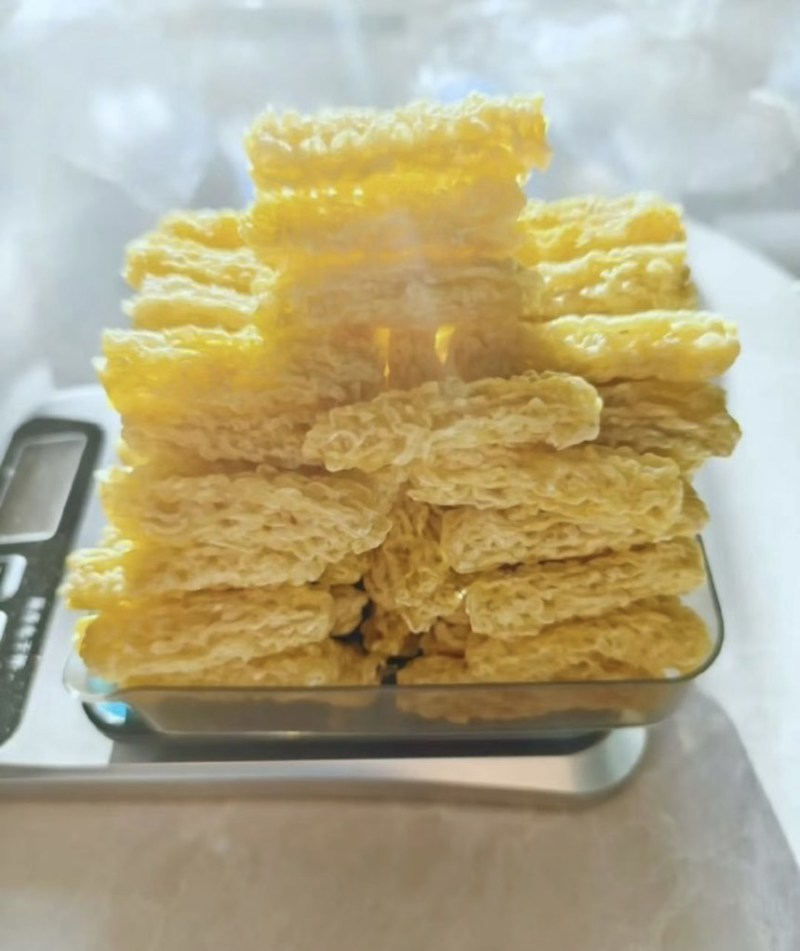 新宾林蛙油保真不做青蛙油等假货足干线油块油