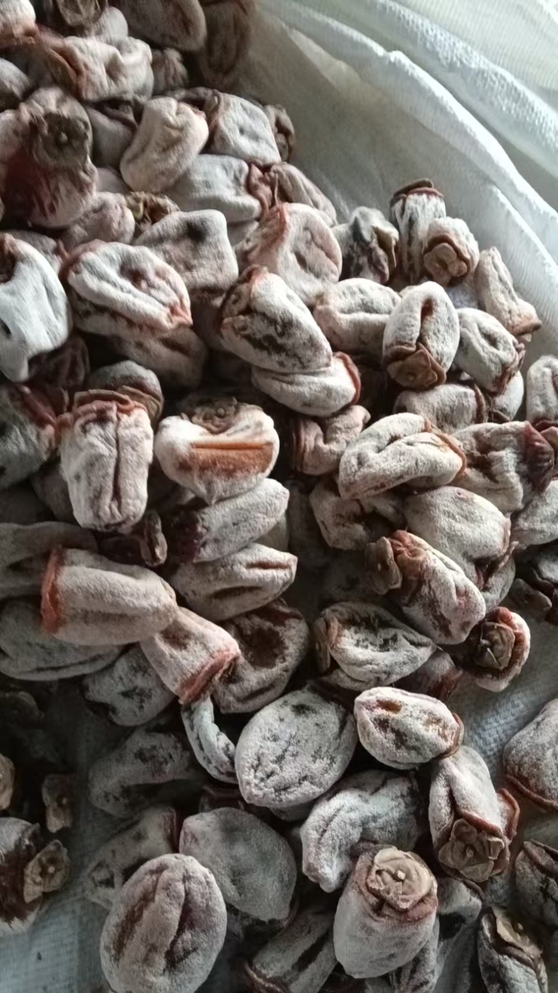 吊饼，有红饼有霜饼
