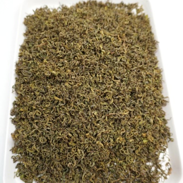 手工黄金芽，重揉捻的颜色暗一个，口感好的没话说