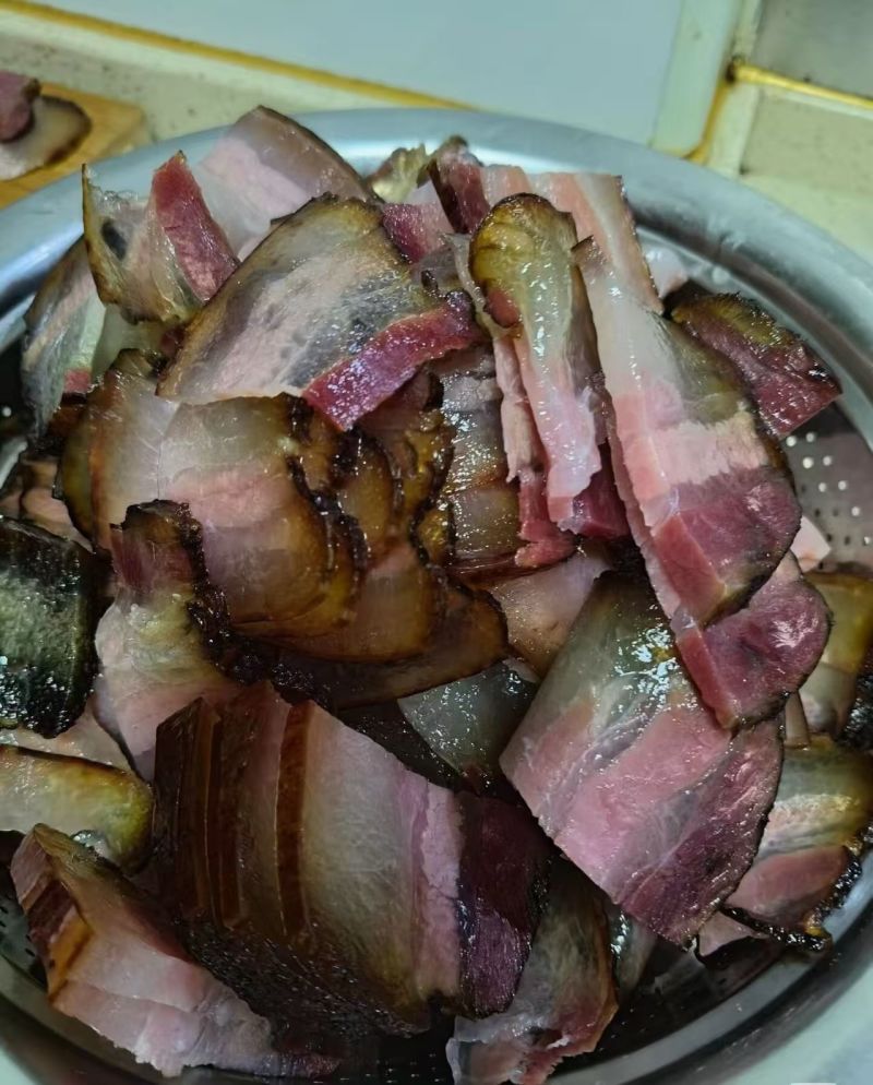 四川宜宾粮食喂养土猪腊肉