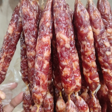 腊肉，香肠，腊猪脚
