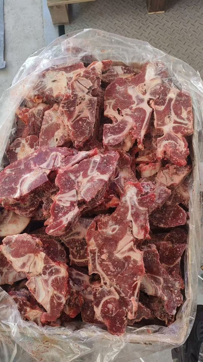 近满肉124牛脖骨，9.5/斤40斤装，