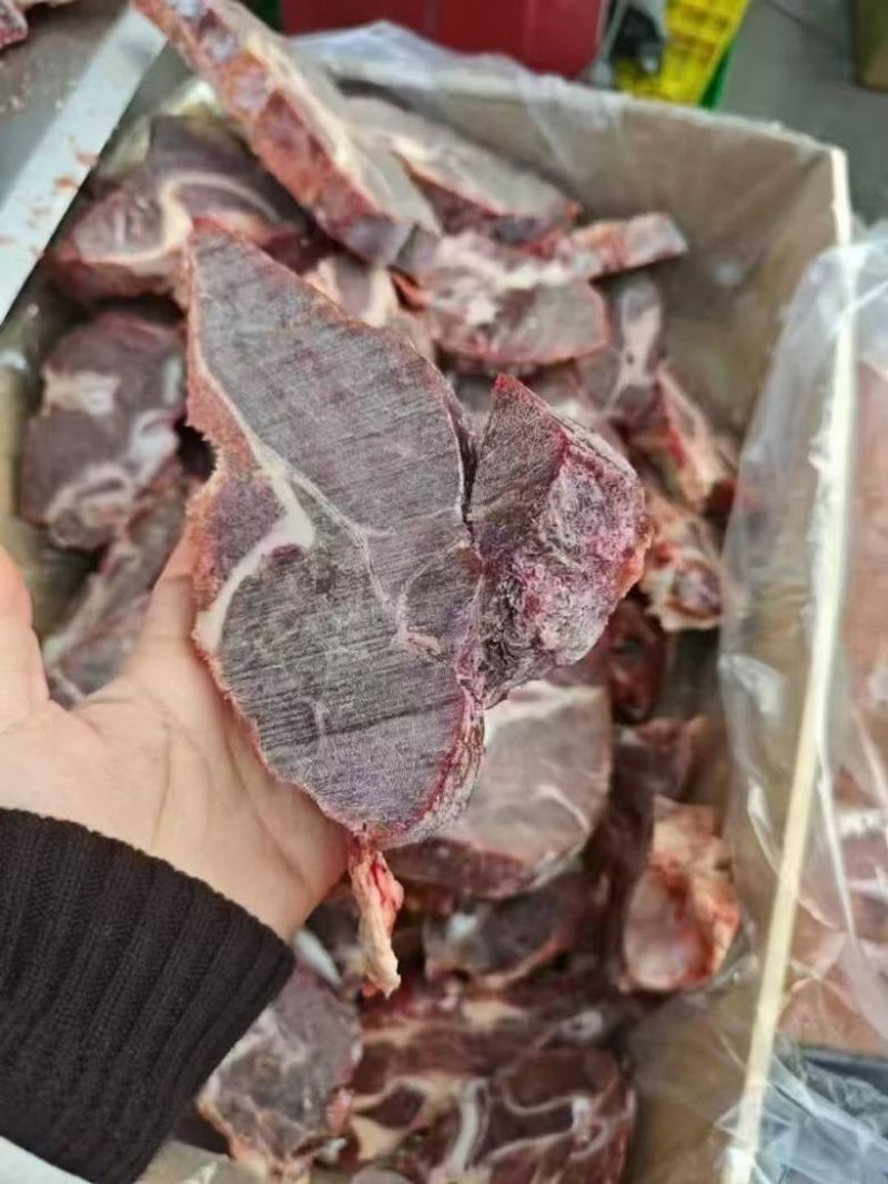 多肉牛脖骨