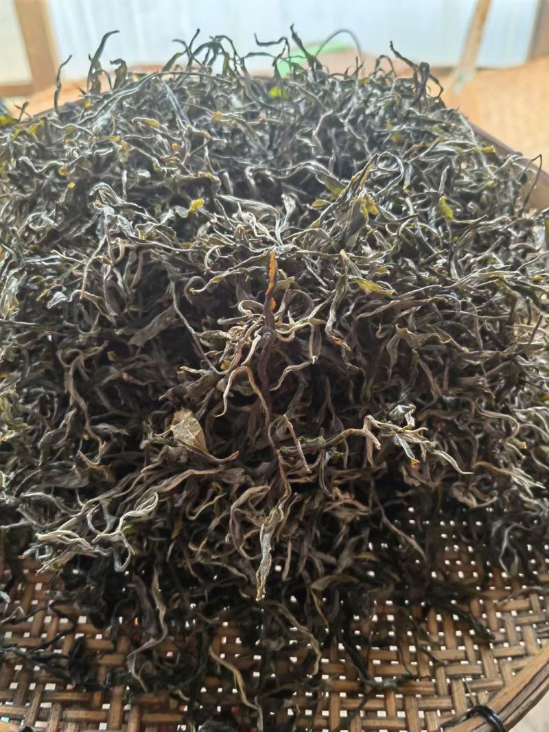 云南省的山区陆拉春茶叶及春蜂蜜🍯