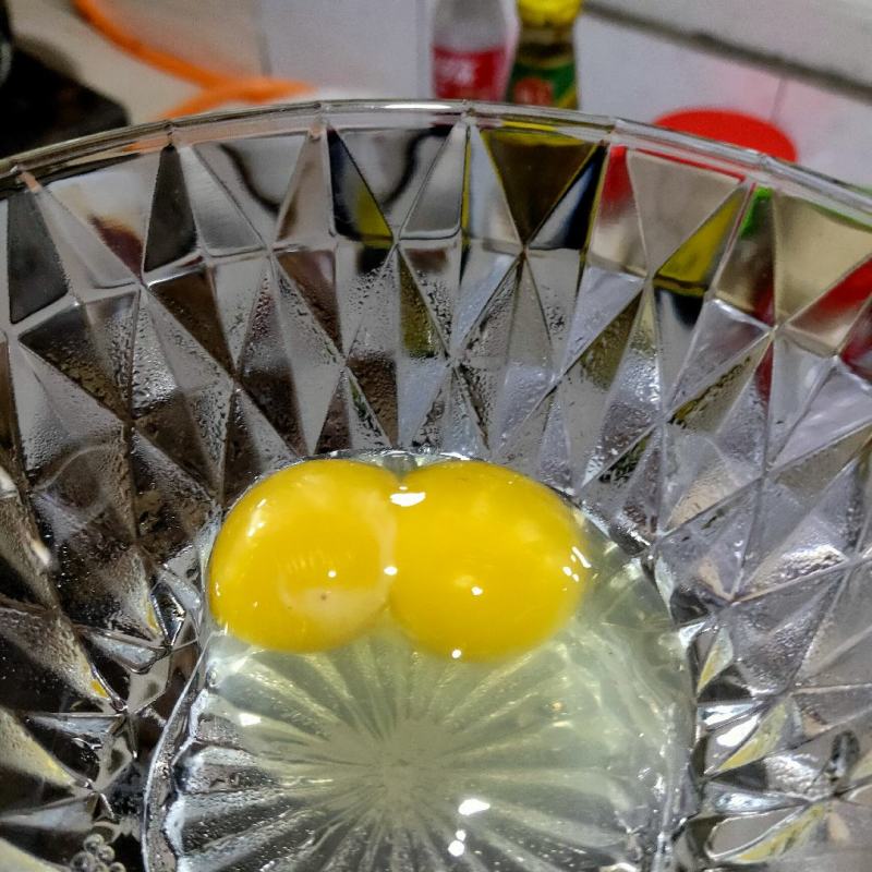 农家散养绿壳土鸡蛋，纯粮食喂养。