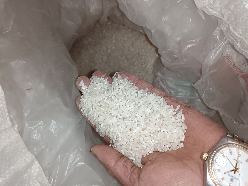 富晒大米。种值方试，刀耕火种农家肥。没有打农药