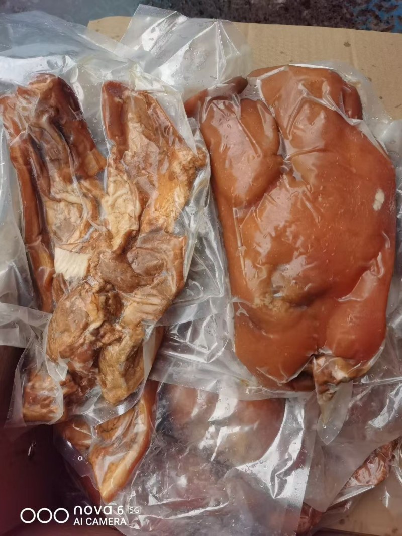 五香卤猪头肉，带核桃肉，带拱嘴1件20斤，7-9片