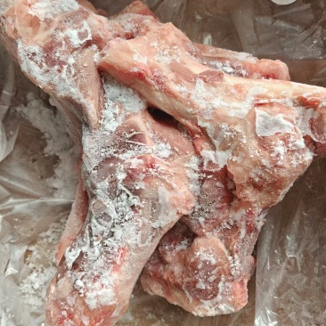 带肉前腿骨，30%肉，新货20吨，标猪