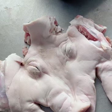 去骨生扒猪脸肉牧原鲜头分割