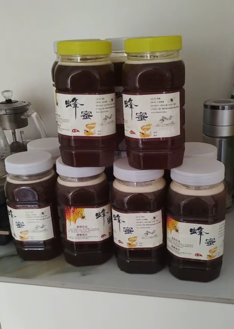 百花蜜，老人在家自养的蜂，还剩80多斤，有没有老板需要的