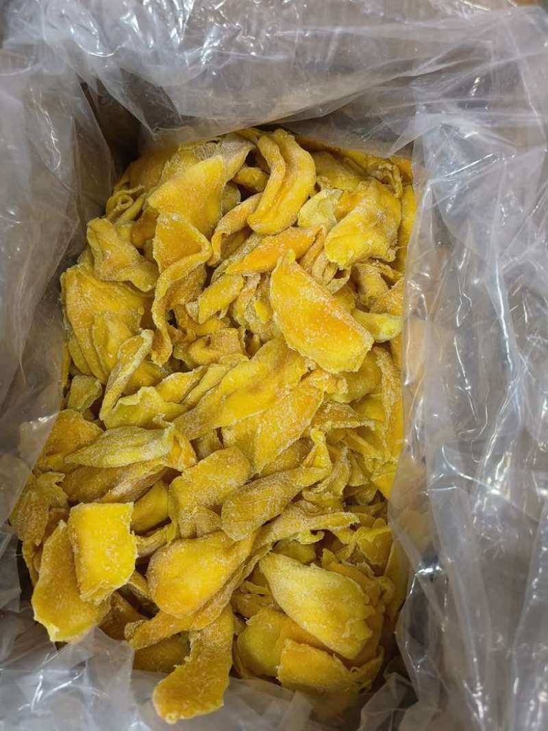 芒果干中小片，电商价位。颜色统一，不发硬，不发酵，不湿。