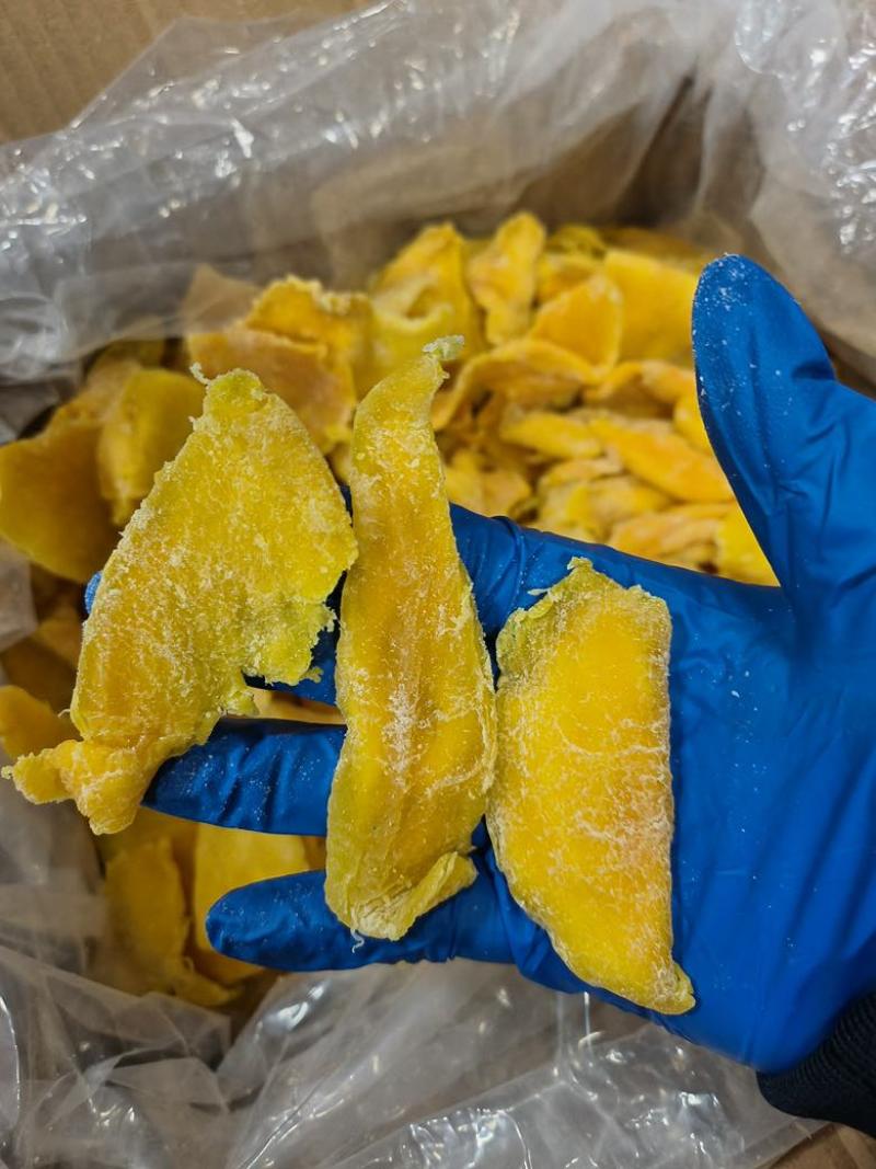 芒果干中小片，电商价位。颜色统一，不发硬，不发酵，不湿。