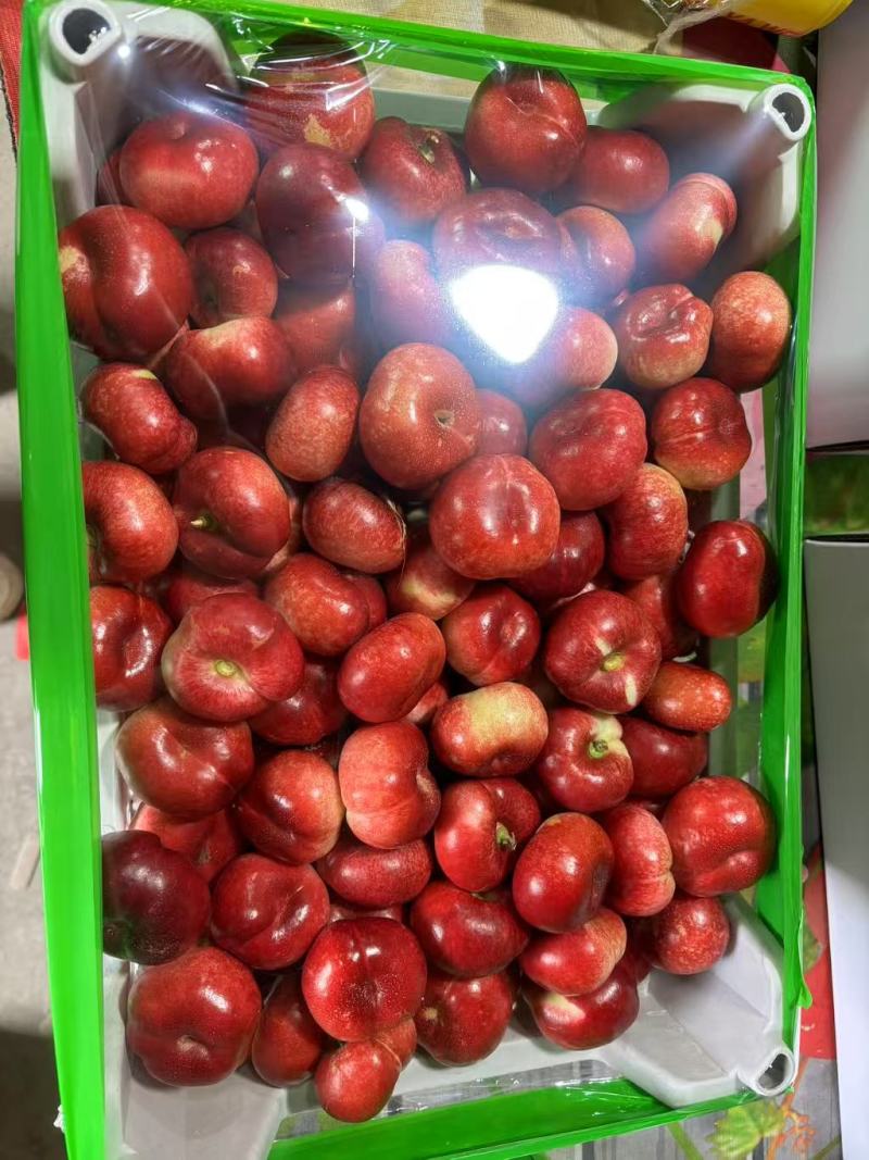 白肉红油蟠桃