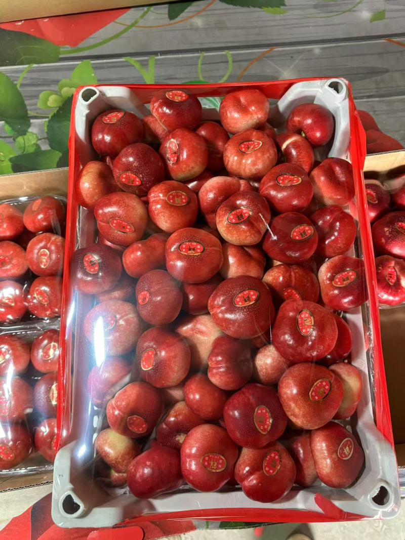 白肉红油蟠桃
