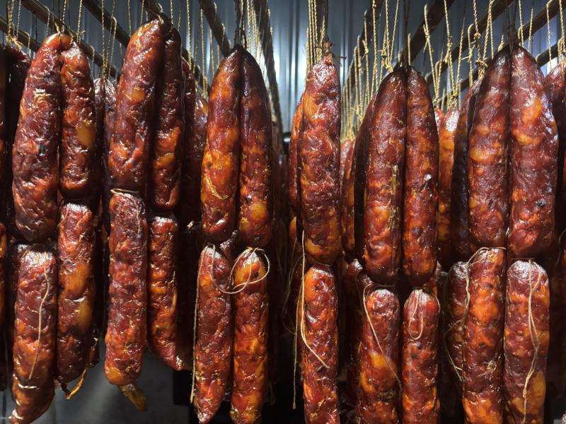 重庆正宗腊排骨香肠腊肉板鸭