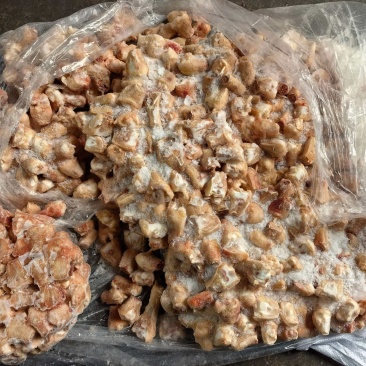 鸡爪骨10吨左右
