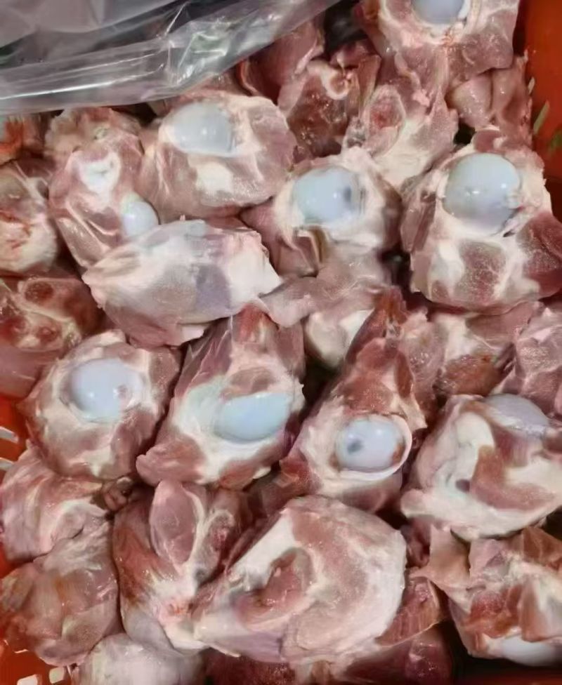 电商**:前圆骨。前后腿骨。切块。带肉高。定制，加工。包装，