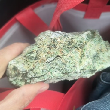 阳起石