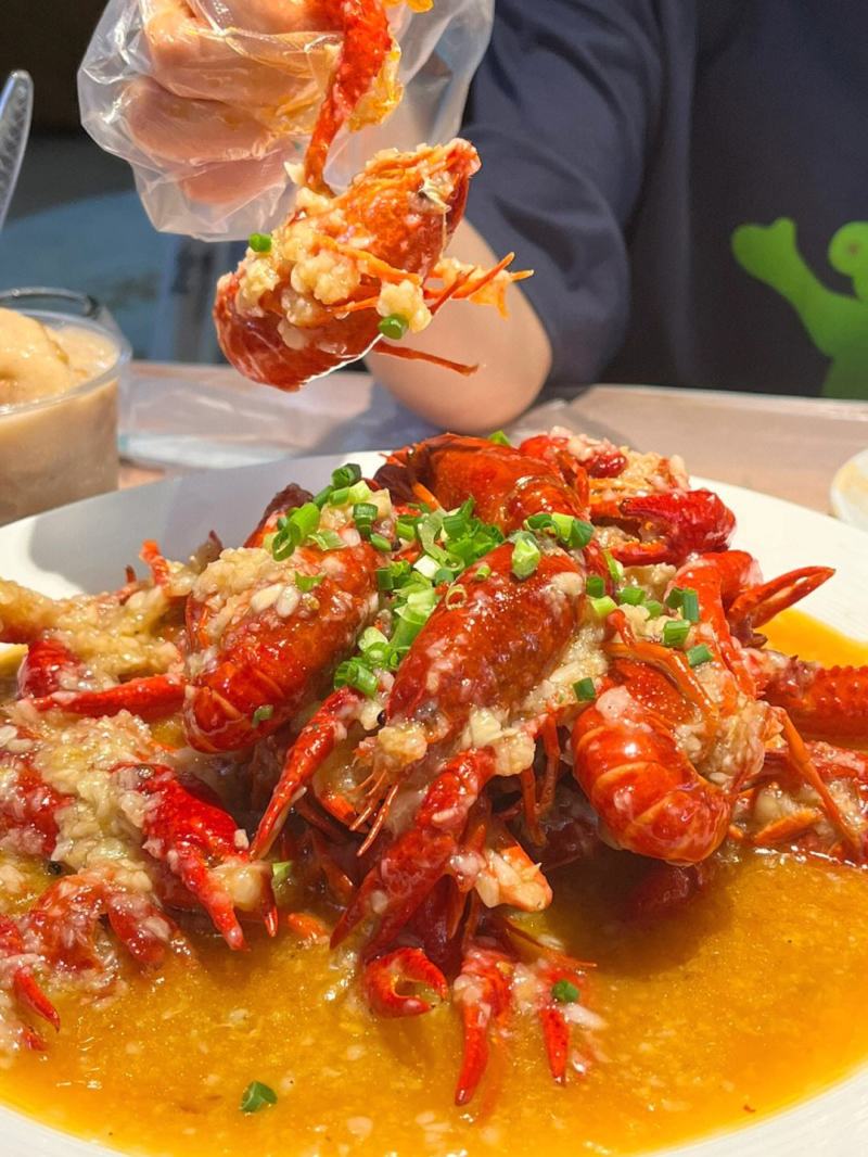 小龙虾(麻辣味，蒜蓉味)
