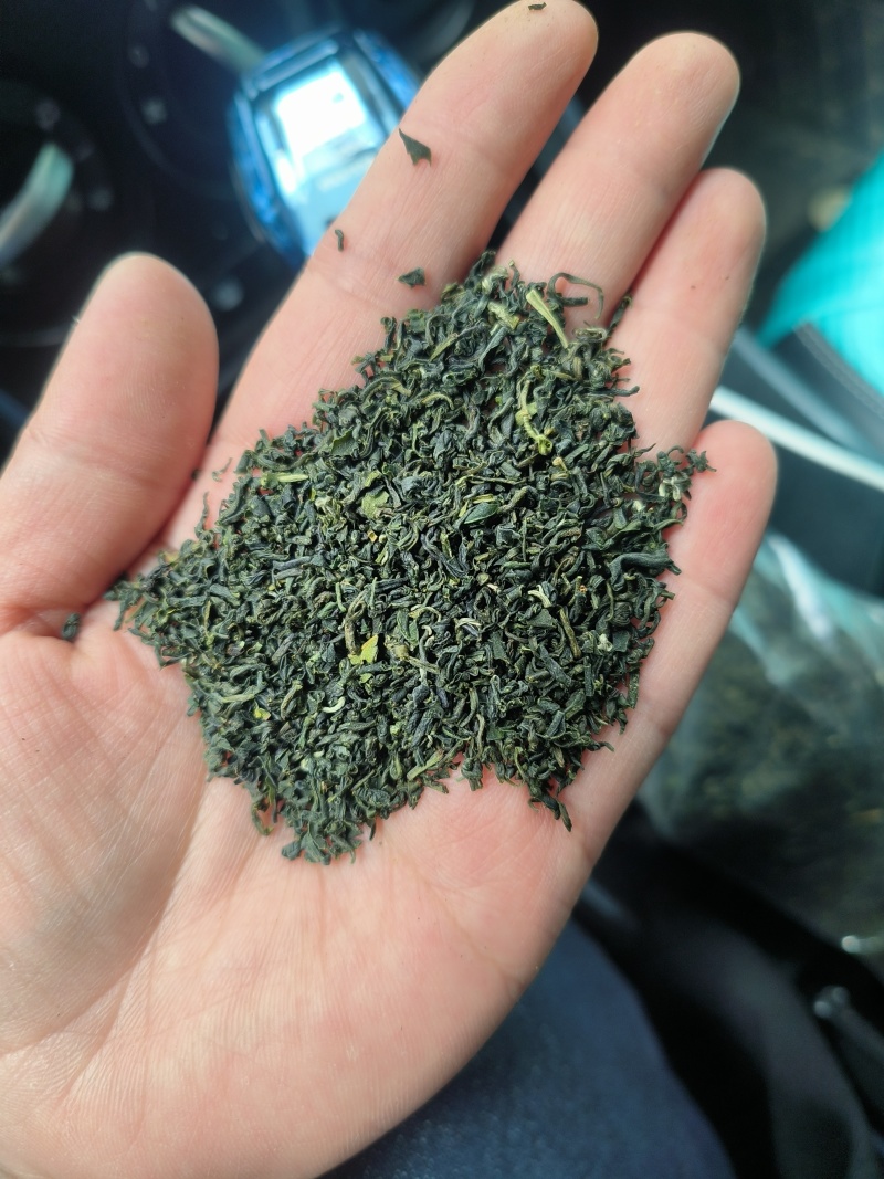 绿茶，翠芽，红茶，黄金芽，低端炒青，大量有货！