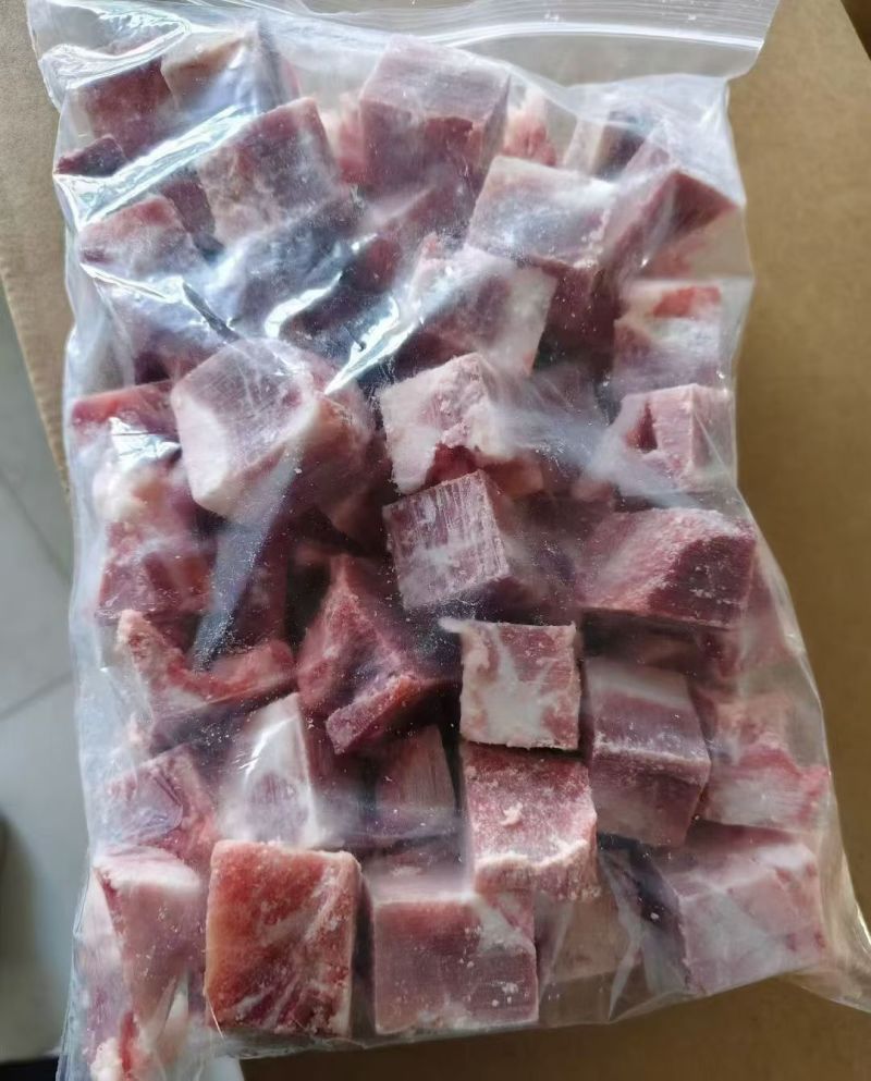 电商**:排骨粒。前排块。胫骨块。龙骨块。带肉50%.—60