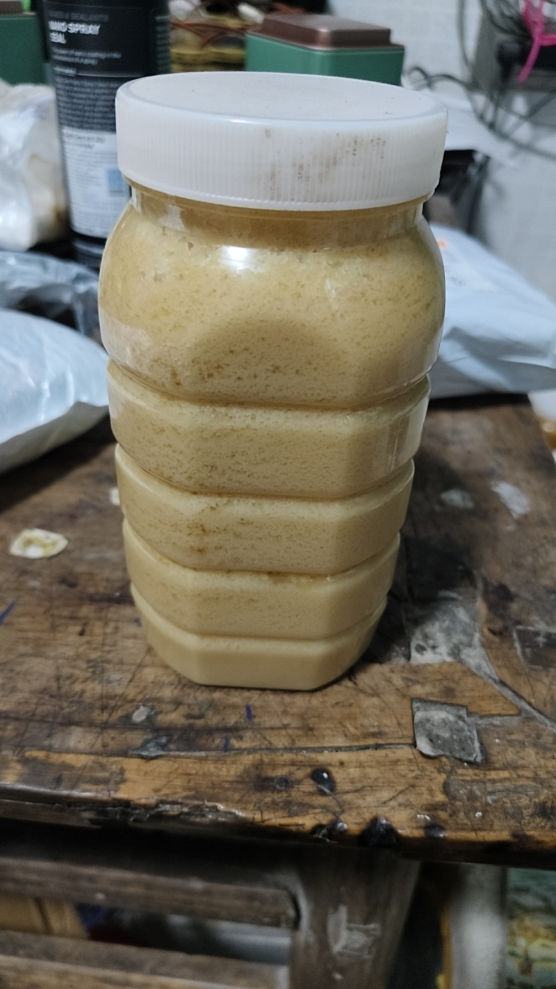 正宗的纯蜂蜜
