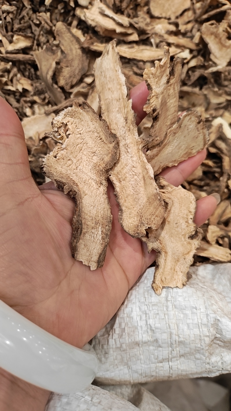 独活，产地湖北，全检货，统货