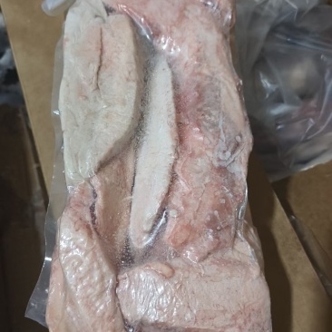 小块内胸口油