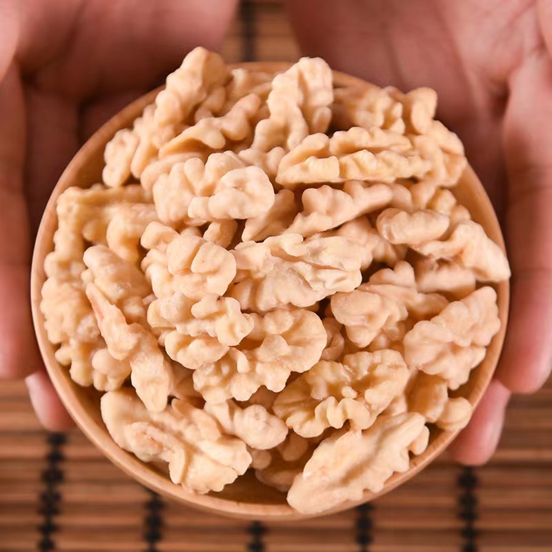 速冻脱皮核桃仁，脱皮烘干核桃仁