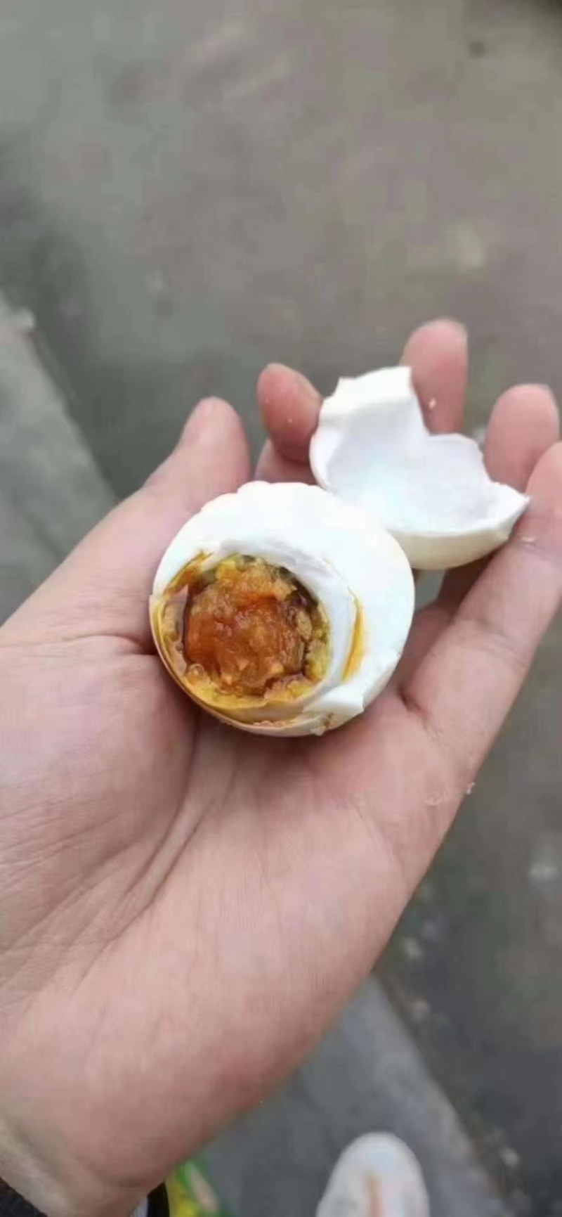 轻微破壳鸭蛋，个个流油，价格低