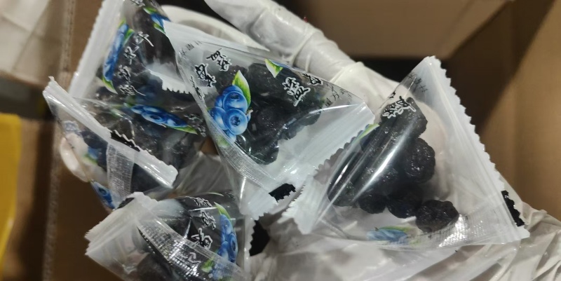 蓝莓干品质货大量现货，规格齐全，有需要的联系