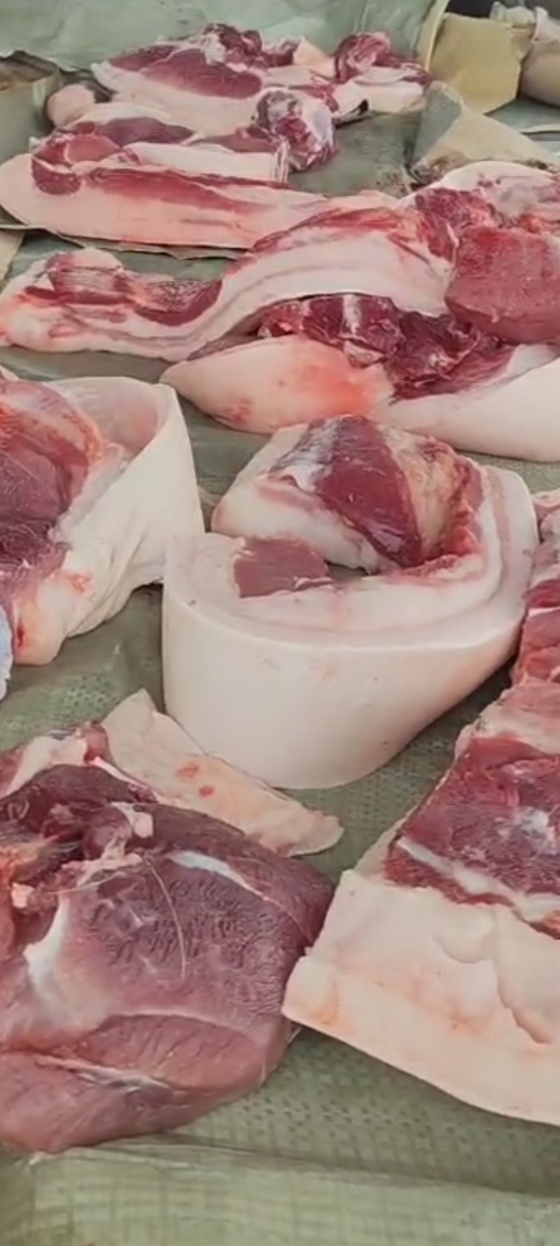 农家土猪肉，黑猪肉，纯粮养殖