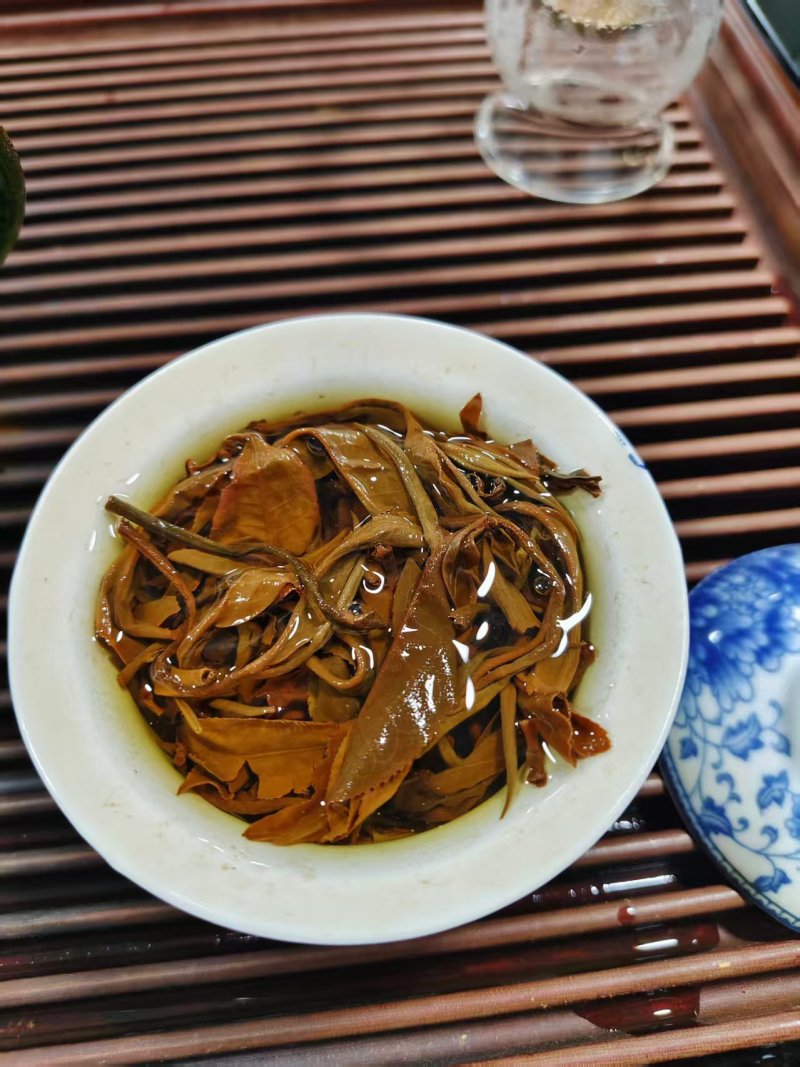 云南滇红晒红茶