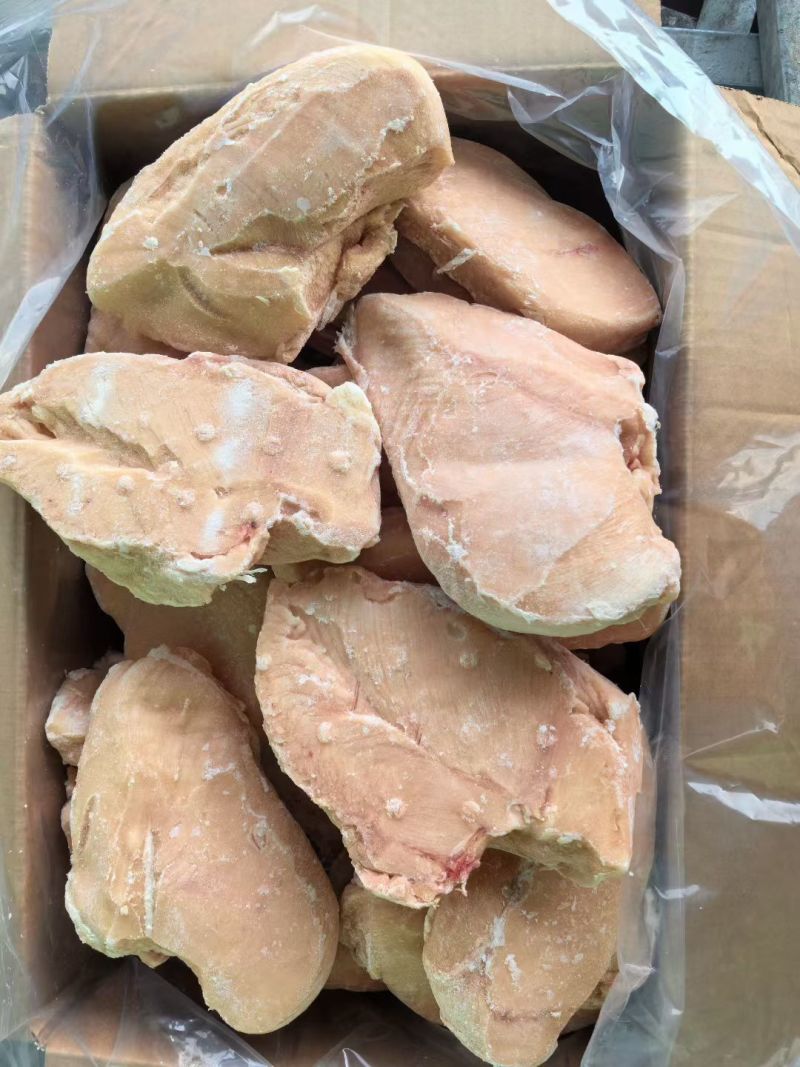 又大又干的鸡大胸，毛胸的价格精修的品质。