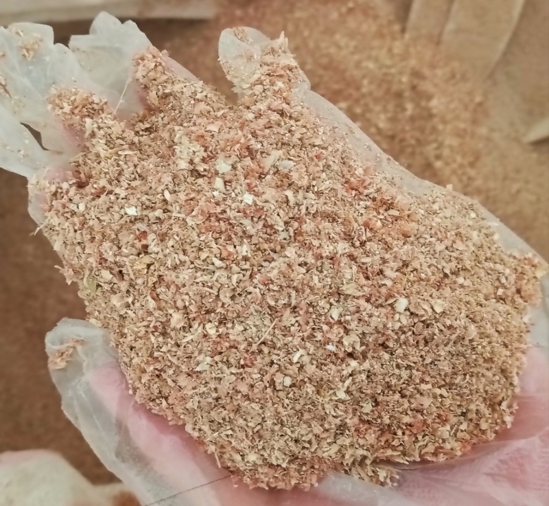 玉米毛糠过筛除尘可做饲料养殖鸡鸭鹅做燃烧颗粒