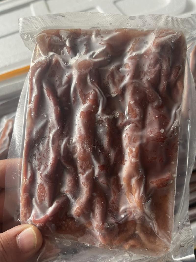 海肠，一板200克，一箱120板。好货不多。